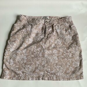 CJ Banks WOMENS BEIGE W/ WHITE FLORAL LINEN BLEND SKORT. Size 16w